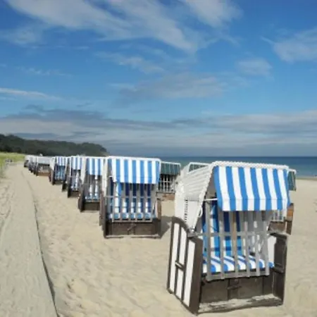 Strandrose - Semesterbostad Baabe